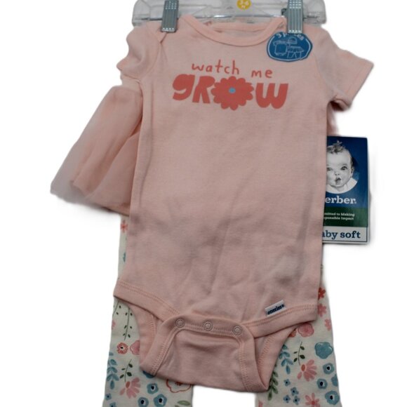 Gerber Baby Girl's 3 Piece Outfit Size3-6 Months Bodysuit, Tutu Legging, Hat NWT - Picture 1 of 6